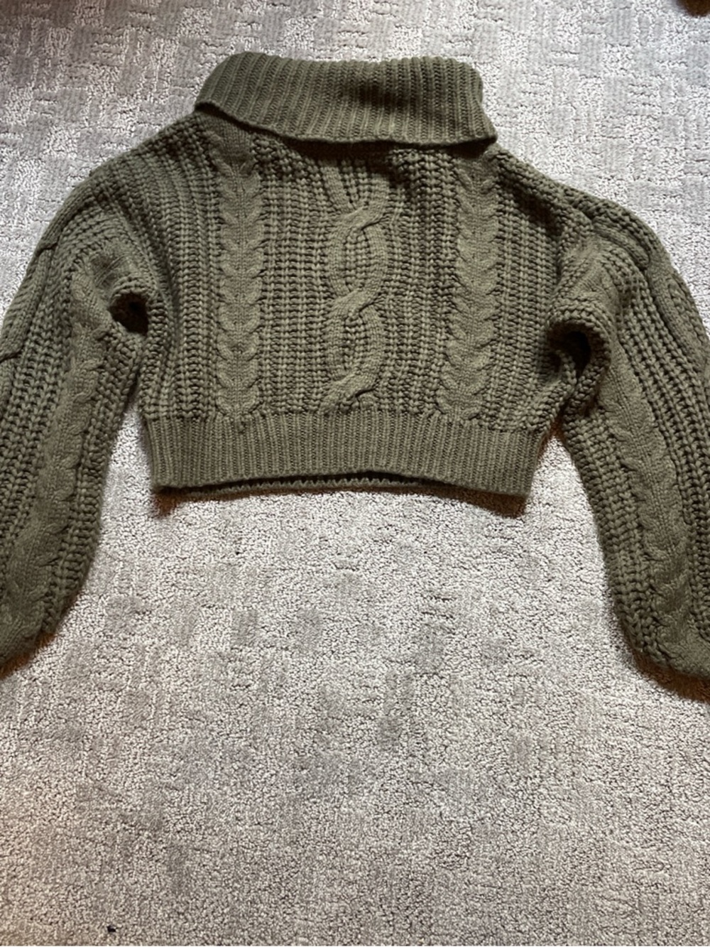 Hera Collection Olive Cable-Knit Cropped Turtleneck Sweater